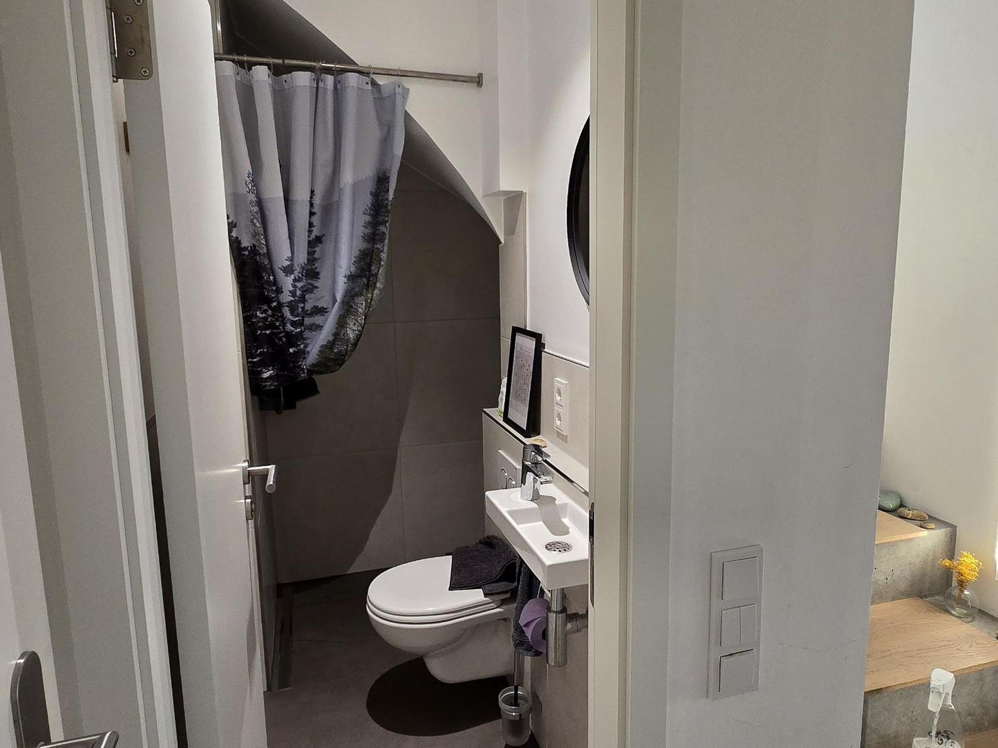 Stadtnahes Gaestezimmer Im Penthouse Bei Esi Tübingen Exterior foto